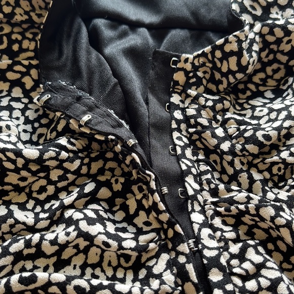 NWOT Urban Romantics Cropped Top - Picture 5 of 5